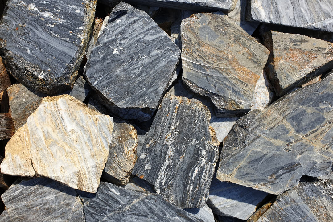 Akron Fűrészelt Kvarcit 3-5 cm vastag Kőburkolat és Lépőkő