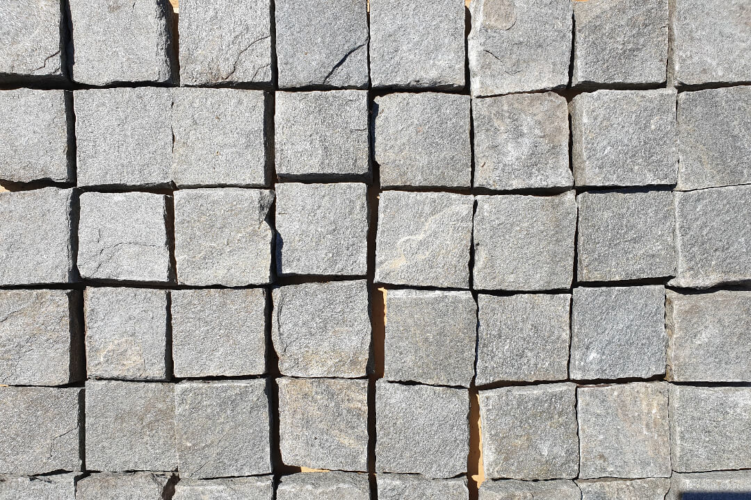 Ezüst Kvarcit Kockakő 10x10 cm Kőburkolat és Szegélykő