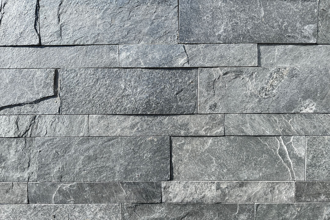 Orient Antracit Kvarcit 10x30 cm és 5x30 cm Kőburkolat